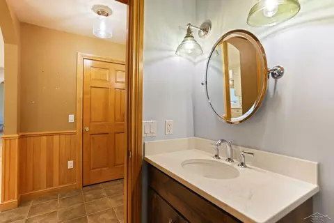 736 Maple, Frankenmuth, MI 48734 photo 40