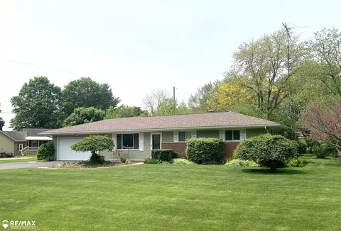 6420 Samson, Grand Blanc, MI 48439