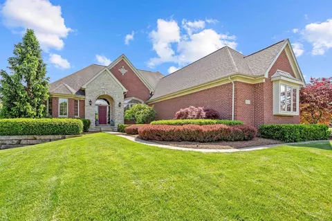 64121 Turnberry, Washington, MI 48095