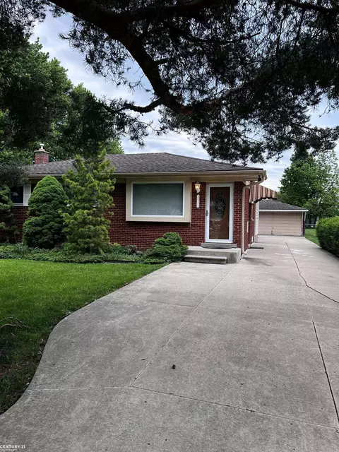 30250 Park, Roseville, MI 48066
