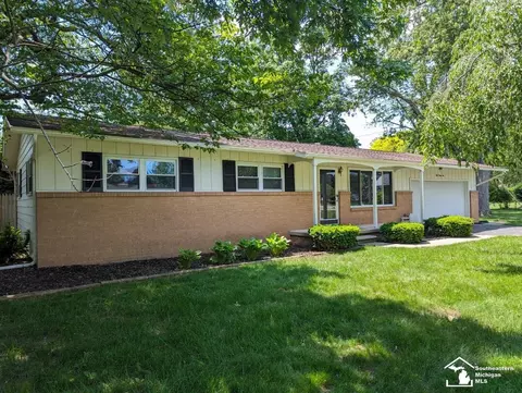 5031 Kay, Monroe, MI 48161