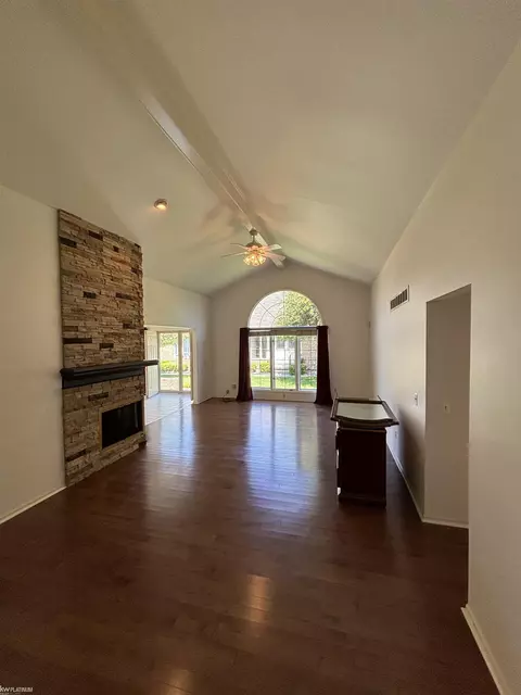 16904 Boulder Way, Macomb, MI 48042 photo 3