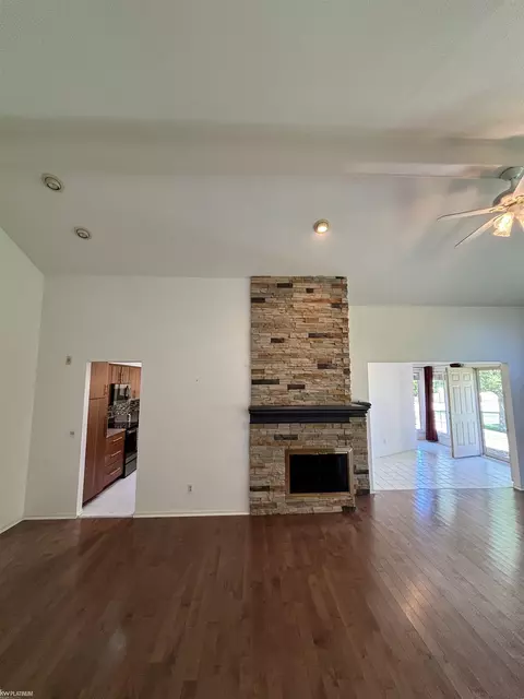 16904 Boulder Way, Macomb, MI 48042 photo 4