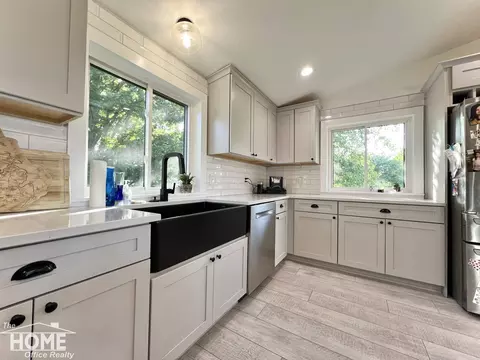Kitchen - 5258 Lytle, Corunna, MI 48817 photo 5 of 13