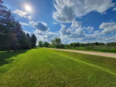 5597 Watson, Gladwin, MI 48624 photo 2