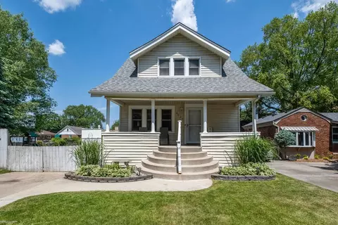 6027 Adams, Warren, MI 48092