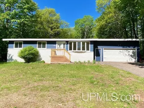 1625 Erickson, Marquette, MI 49855