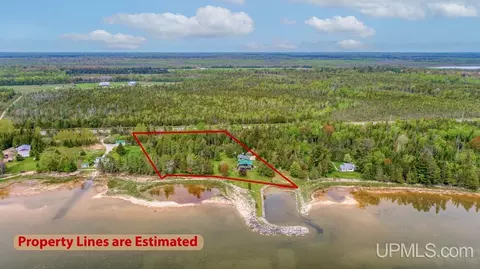 1932 M35, Bark River, MI 49807