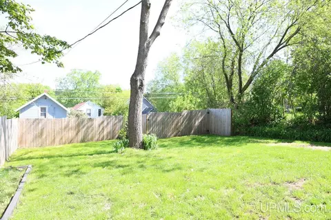 Exterior - 610 E, Iron Mountain, MI 49801 photo 4 of 4