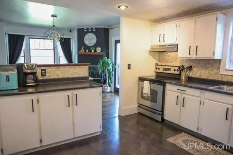 Kitchen - 610 E, Iron Mountain, MI 49801 photo 1 of 3