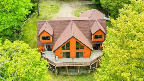 4217 S Barque Pt, Manistique, MI 49854