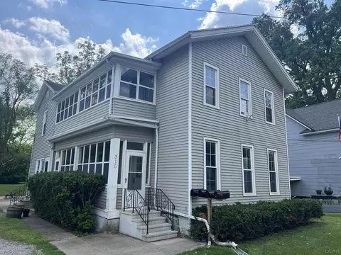 315 W W Trl, Jackson, MI 49201