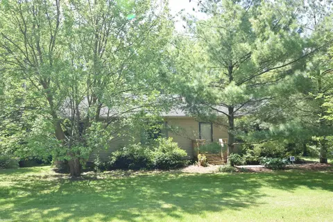 9581 Sparling, Wales, MI 48027