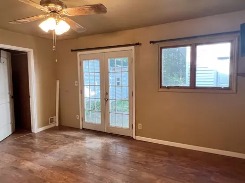 Bedroom - 4120 Covemoor, Harrison, MI 48625 photo 2 of 2