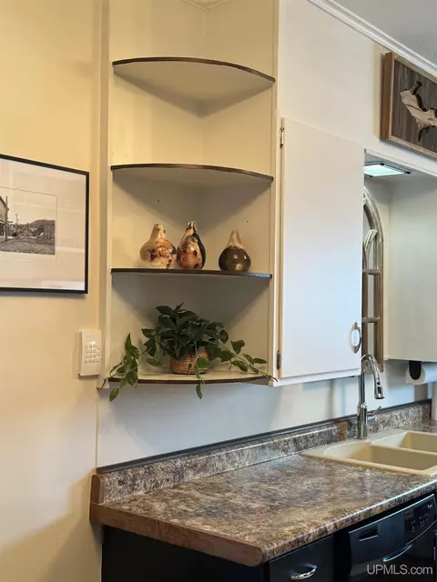 Kitchen - 209 E Chocolay, Munising, MI 49862 photo 3 of 5