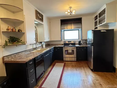 Kitchen - 209 E Chocolay, Munising, MI 49862 photo 1 of 5