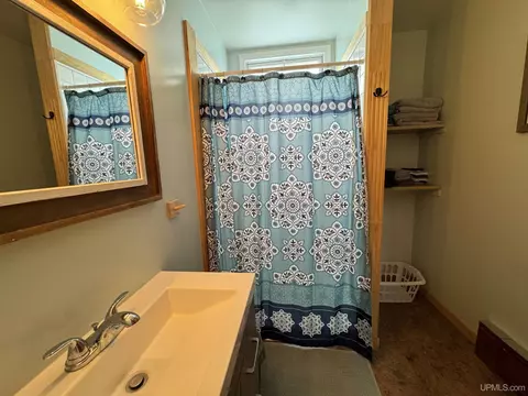 Bath - 209 E Chocolay, Munising, MI 49862 photo 2 of 6