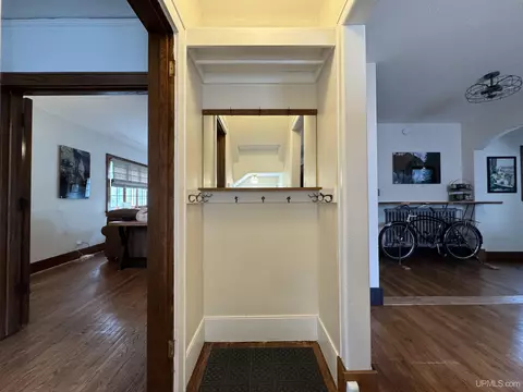 Entry Way - 209 E Chocolay, Munising, MI 49862 photo 5 of 12