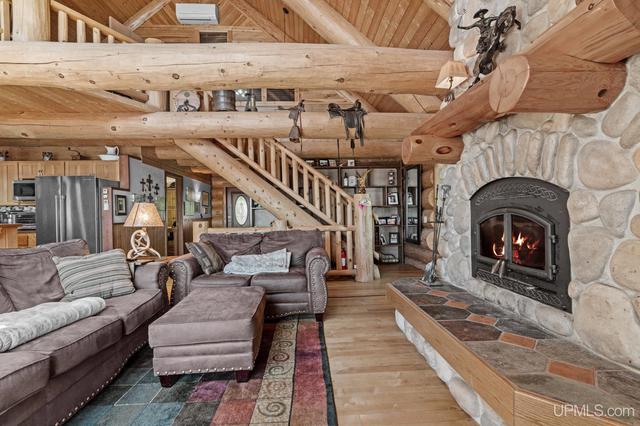 45698 Rabbit Bay, Lake Linden, MI 49945 | 55 Photos - Movoto