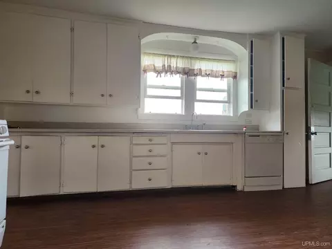 4131 18th, Escanaba, MI 49829 photo 5