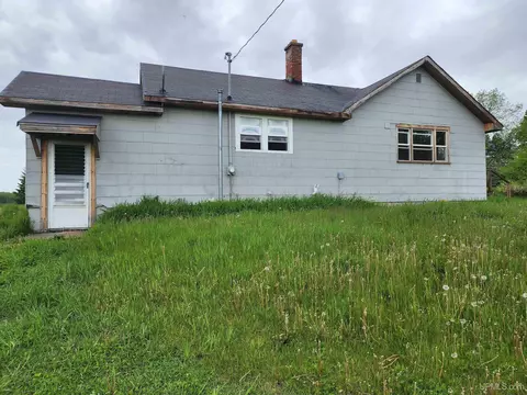 4131 18th, Escanaba, MI 49829
