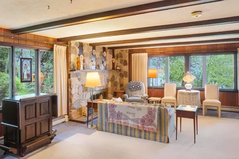 Living - 3140 N Lakeshore, Deckerville, MI 48427 photo 1 of 5