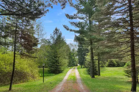 Exterior - 3140 N Lakeshore, Deckerville, MI 48427 photo 4 of 20