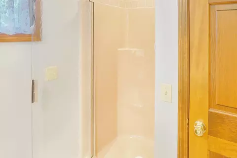 Bath - 3140 N Lakeshore, Deckerville, MI 48427 photo 3 of 8