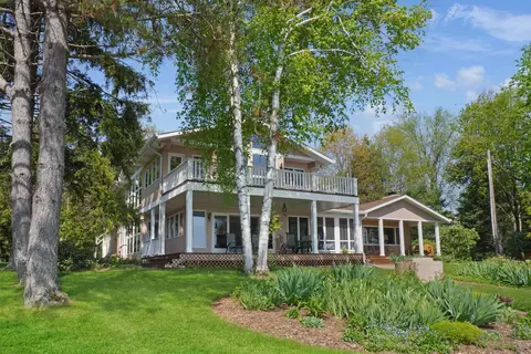 3140 N Lakeshore, Deckerville, MI 48427