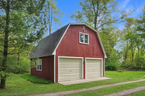 Exterior - 3140 N Lakeshore, Deckerville, MI 48427 photo 5 of 20