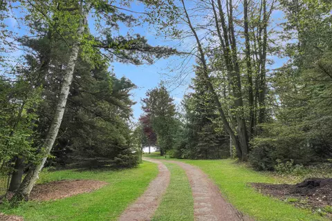 Exterior - 3140 N Lakeshore, Deckerville, MI 48427 photo 7 of 20