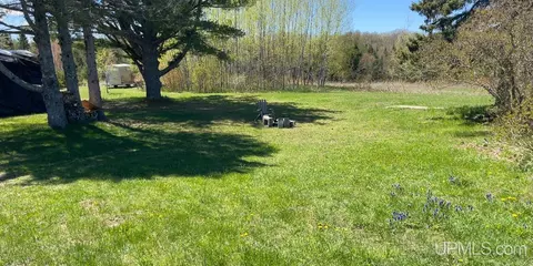 10675 E H 58, Munising, MI 49862 photo 38