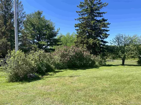 10675 E H 58, Munising, MI 49862 photo 37