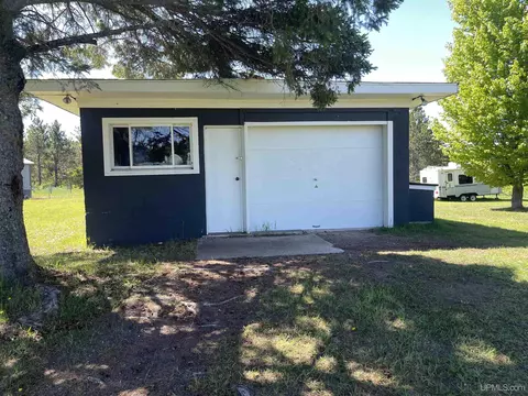10675 E H 58, Munising, MI 49862 photo 29