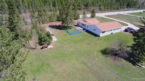 10675 E H 58, Munising, MI 49862 photo 42