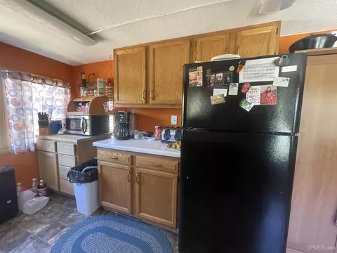 10675 E H 58, Munising, MI 49862 photo 8