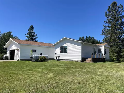 10675 E H 58, Munising, MI 49862