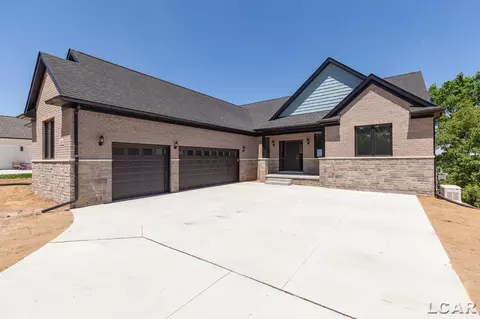148 Bloomfield, Brooklyn, MI 49230