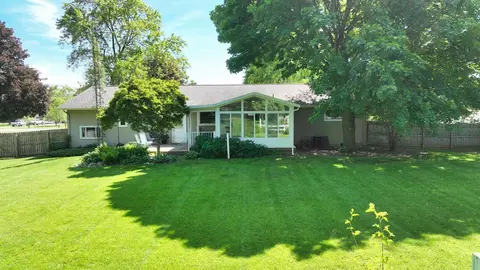 Exterior - 6121 Duffield, Flushing, MI 48433 photo 18 of 23