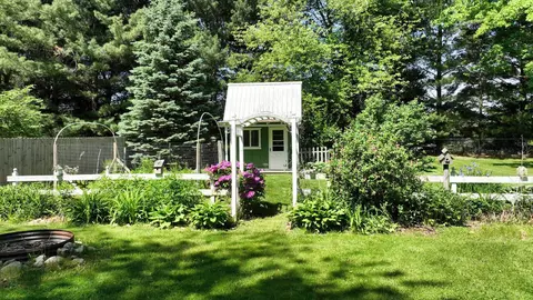 Exterior - 6121 Duffield, Flushing, MI 48433 photo 3 of 23