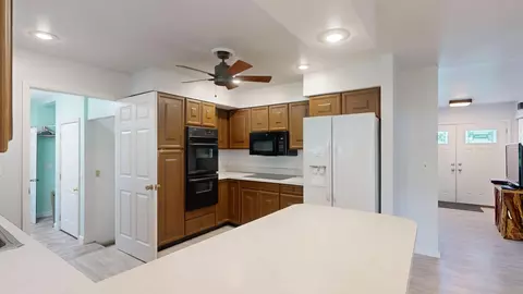 Kitchen - 6121 Duffield, Flushing, MI 48433 photo 5 of 6