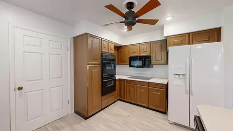 Kitchen - 6121 Duffield, Flushing, MI 48433 photo 1 of 6
