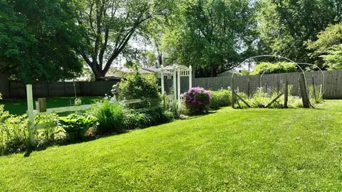 Exterior - 6121 Duffield, Flushing, MI 48433 photo 12 of 23
