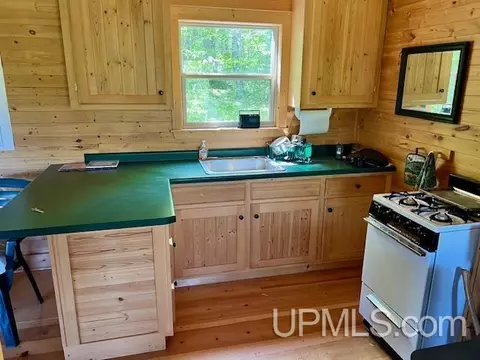 Kitchen - Theilers, Mohawk, MI 49950 photo 2 of 6