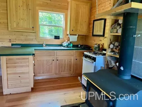 Kitchen - Theilers, Mohawk, MI 49950 photo 3 of 6