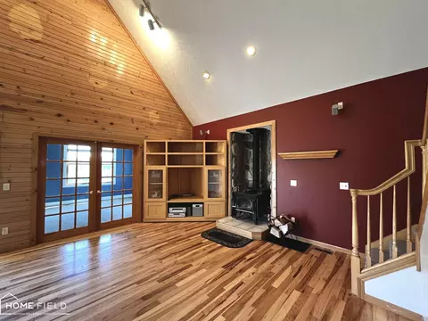 Living - 8387 Simpson, Ovid, MI 48866 photo 2 of 7