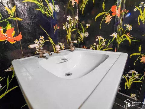 Bath - 2720 Fix, Monroe, MI 48162 photo 2 of 5