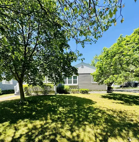901 S Griffin, Grand Haven, MI 49417
