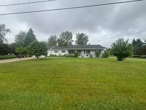 1140 Suburban, Pinconning, MI 48650