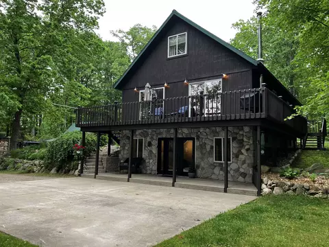 4080 Jay Woods, Harrison, MI 48625